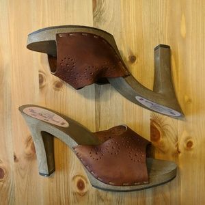 Vintage 1970 leather mule platform 4" heel size 9